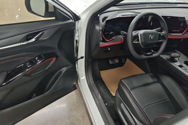 Used CHANGAN X5 PLUS 2025 1.5T DCT Pioneer Edition Driver Seat