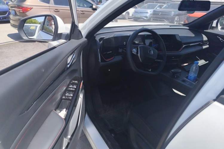 Used CHANGAN X5 PLUS 2025 1.5T DCT High-Energy Version Driver Seat