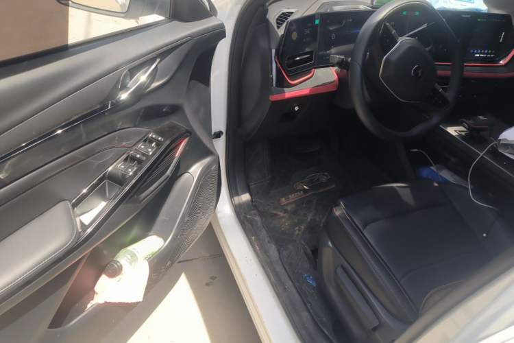 Used CHANGAN X5 PLUS 2025 1.5T DCT Superior Edition Driver Seat