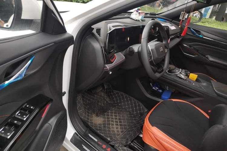 Used CHANGAN X5 PLUS 2025 1.5T DCT High-Energy Version Driver Seat
