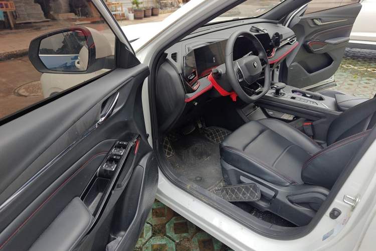 Used CHANGAN X5 PLUS 2025 1.5T DCT Pioneer Edition Driver Seat