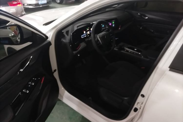 Used CHANGAN X5 PLUS 2025 1.5T DCT High-Energy Version Driver Seat