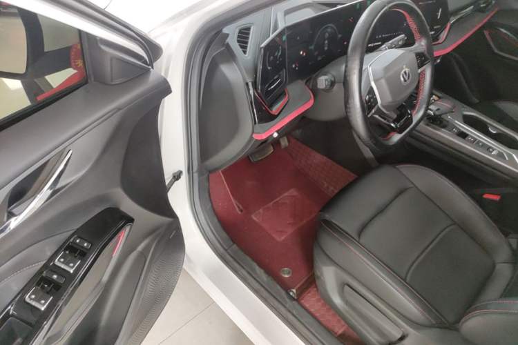 Used CHANGAN X5 PLUS 2025 1.5T DCT Pioneer Edition Driver Seat