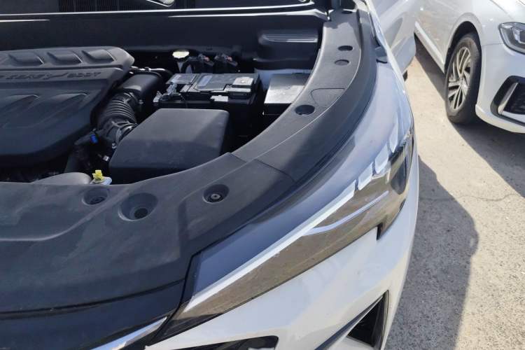 Used CHANGAN X5 PLUS 2025 1.5T DCT High-Energy Version Engine Bay Left