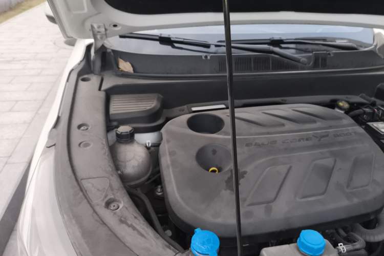Used CHANGAN X5 PLUS 2025 1.5T DCT High-Energy Version Engine Bay Right