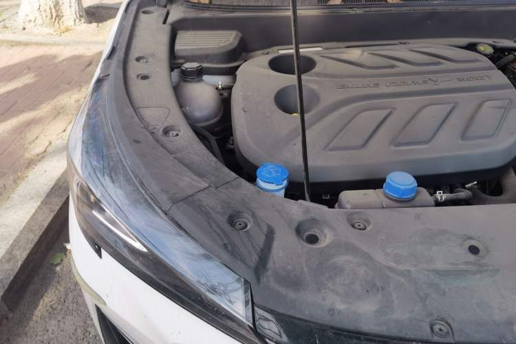 Used CHANGAN X5 PLUS 2025 1.5T DCT Pioneer Edition Engine Bay Right