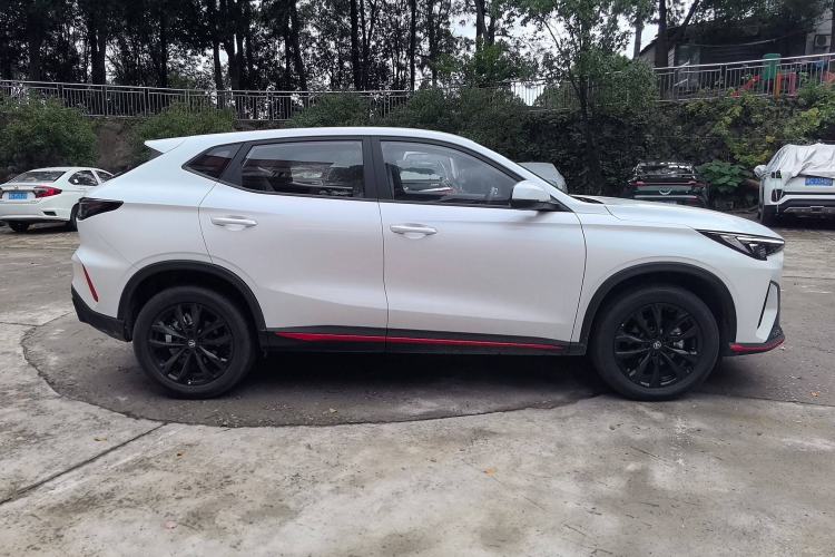 Used CHANGAN X5 PLUS 2025 1.5T DCT Pioneer Edition Exterior 2