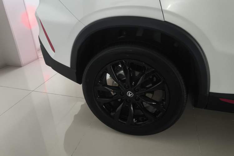 Used CHANGAN X5 PLUS 2025 1.5T DCT Pioneer Edition Exterior 5