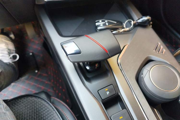 Used CHANGAN X5 PLUS 2025 1.5T DCT Pioneer Edition Gear Lever