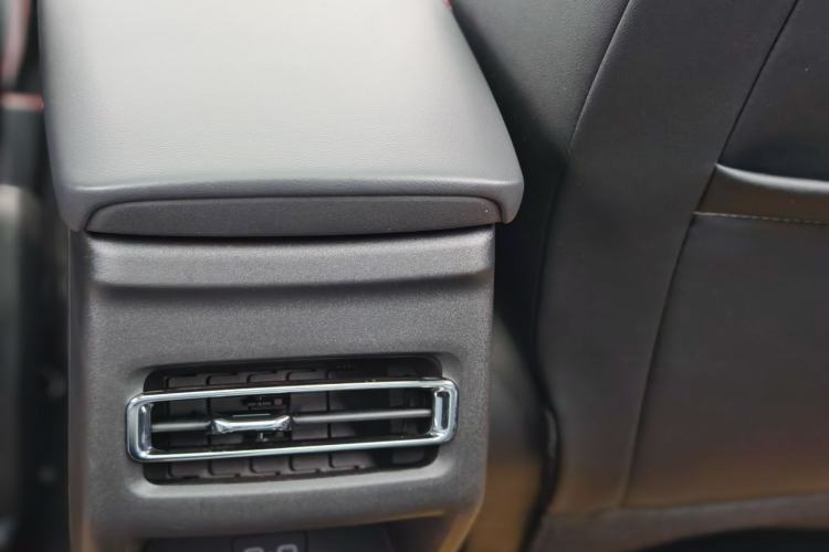 Used CHANGAN X5 PLUS 2025 1.5T DCT Excellence Edition Interior 12