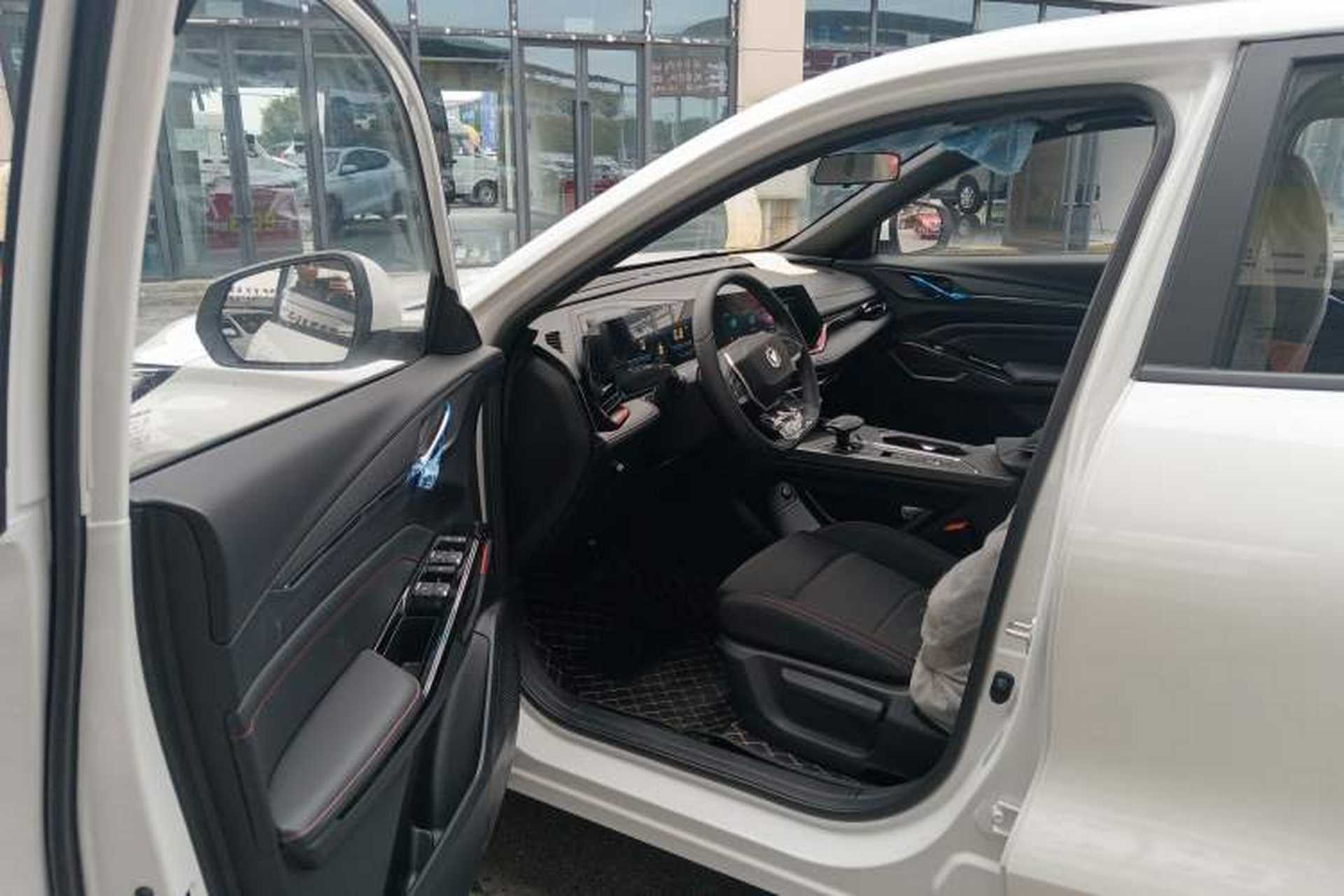 Used CHANGAN X5 PLUS 2025 1.5T DCT High-Energy Version Interior 2