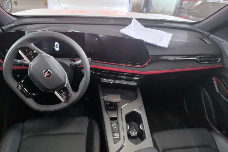Used CHANGAN X5 PLUS 2025 1.5T DCT Excellence Edition Interior 3