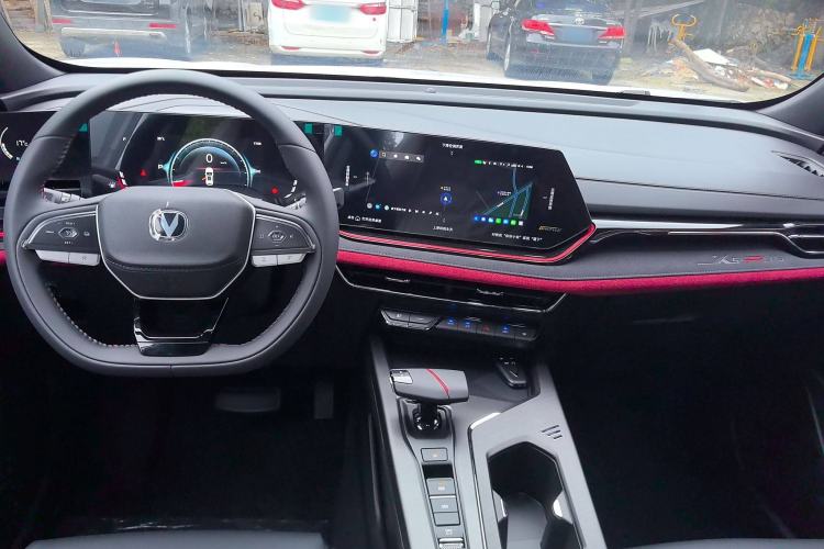 Used CHANGAN X5 PLUS 2025 1.5T DCT Pioneer Edition Interior 3