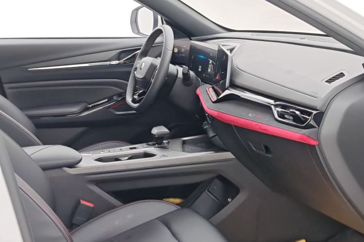 Used CHANGAN X5 PLUS 2025 1.5T DCT Excellence Edition Interior 5