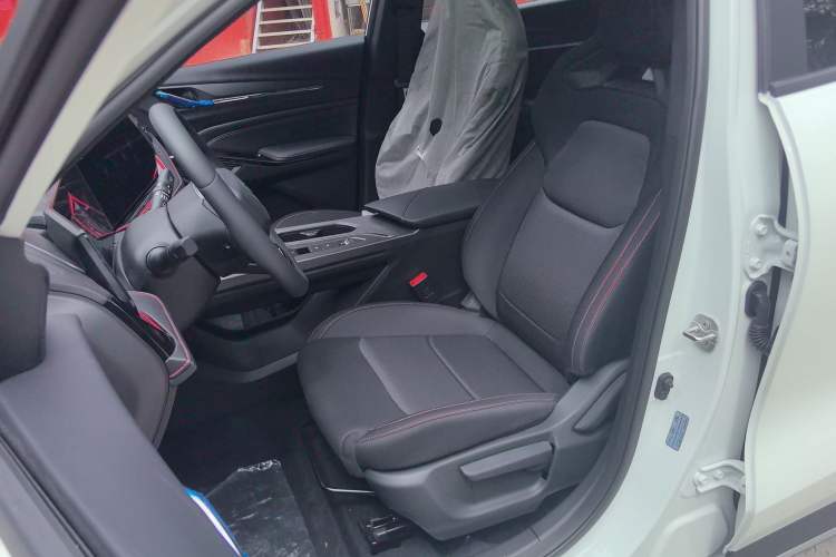 Used CHANGAN X5 PLUS 2025 1.5T DCT High-Energy Version Left Front Seat