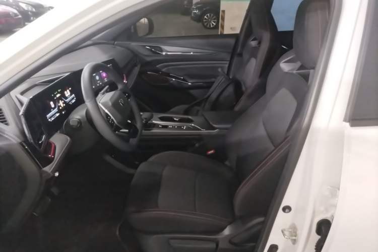 Used CHANGAN X5 PLUS 2025 1.5T DCT High-Energy Version Left Front Seat