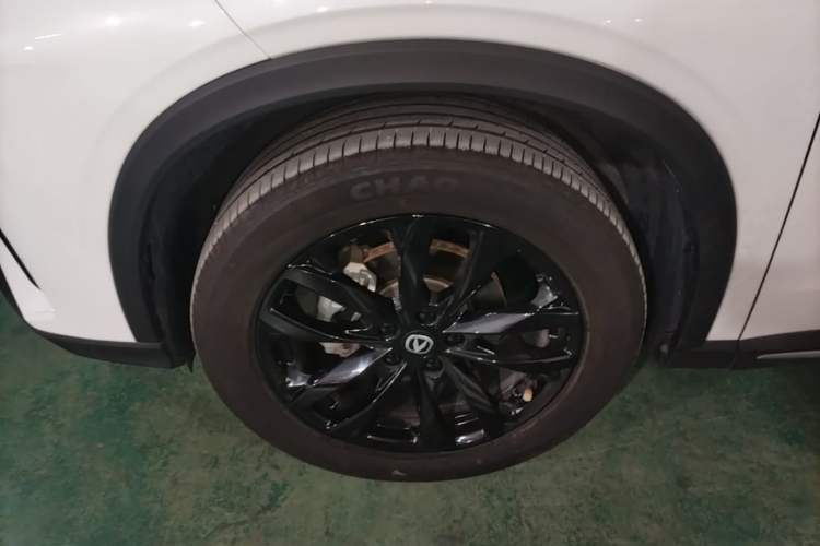 Used CHANGAN X5 PLUS 2025 1.5T DCT High-Energy Version Left Front Wheel Hub