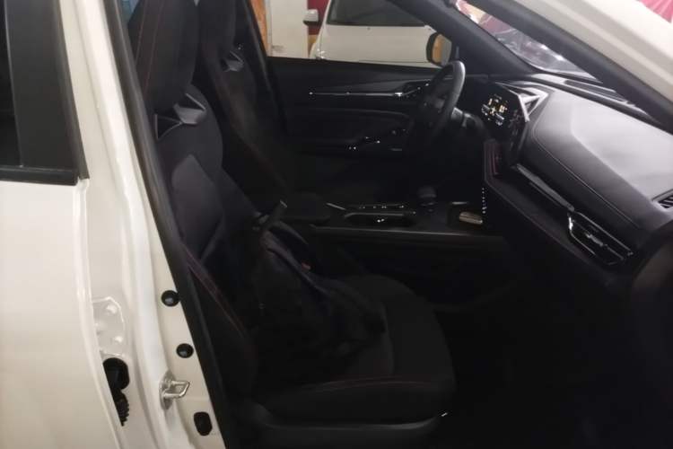 Used CHANGAN X5 PLUS 2025 1.5T DCT High-Energy Version Right Front Seat