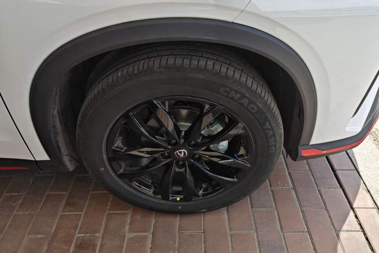 Used CHANGAN X5 PLUS 2025 1.5T DCT Pioneer Edition Right Front Wheel Hub