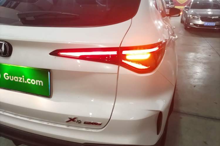 Used CHANGAN X5 PLUS 2025 1.5T DCT High-Energy Version Right Rear Taillight
