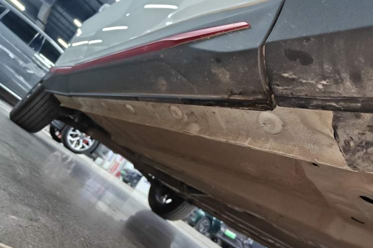 Used CHANGAN X5 PLUS 2025 1.5T DCT Pioneer Edition Right Side Sill