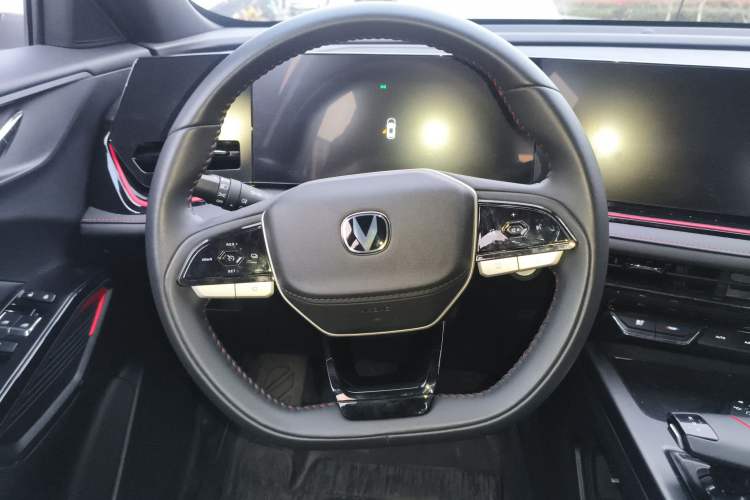 Used CHANGAN X5 PLUS 2025 1.5T DCT High-Energy Version Steering Wheel
