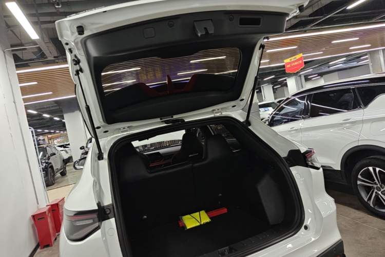 Used CHANGAN X5 PLUS 2025 1.5T DCT Pioneer Edition Trunk