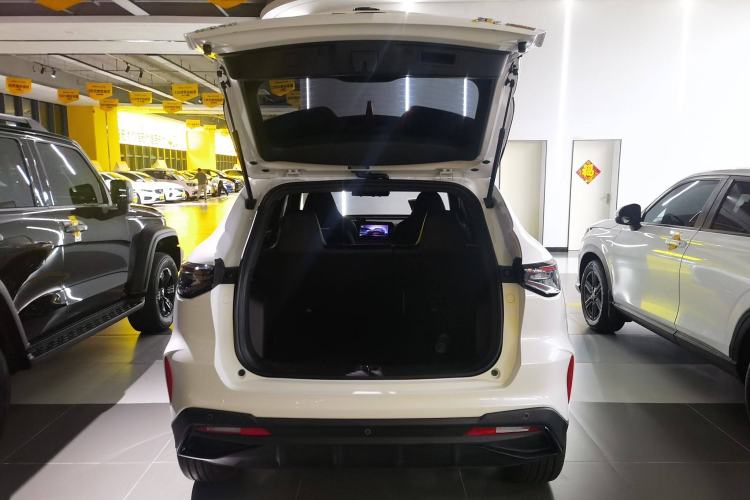 Used CHANGAN X5 PLUS 2025 1.5T DCT Pioneer Edition Trunk