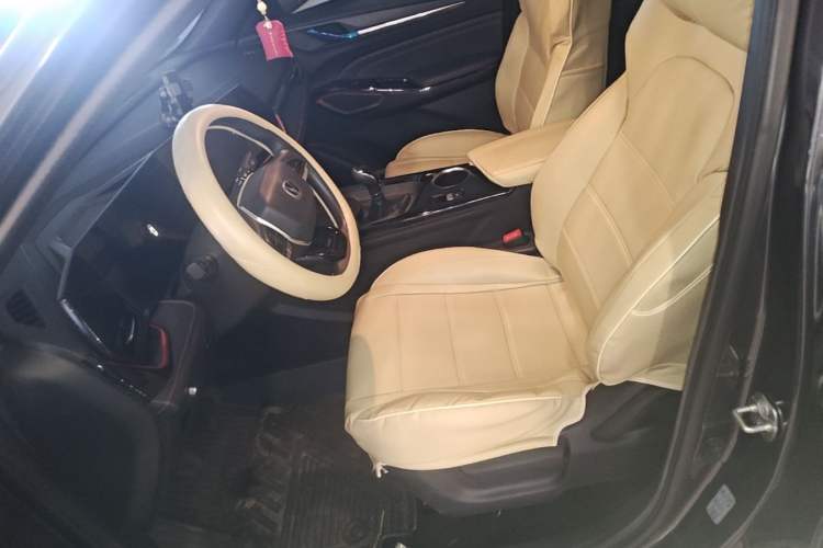 Used CHANGAN X5 PLUS 2026 Model, Second Generation, 1.5L MT Luxury Edition Left Front Seat