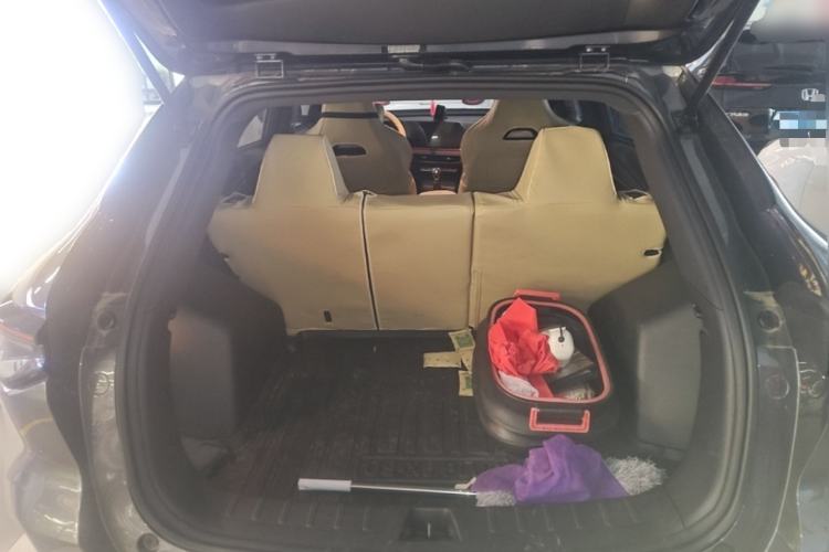 Used CHANGAN X5 PLUS 2026 Model, Second Generation, 1.5L MT Luxury Edition Trunk