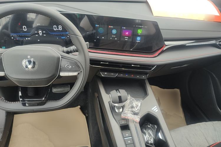 Used CHANGAN X5 PLUS 2026 Model, Second Generation, 1.5T High-Energy PRO Center Console