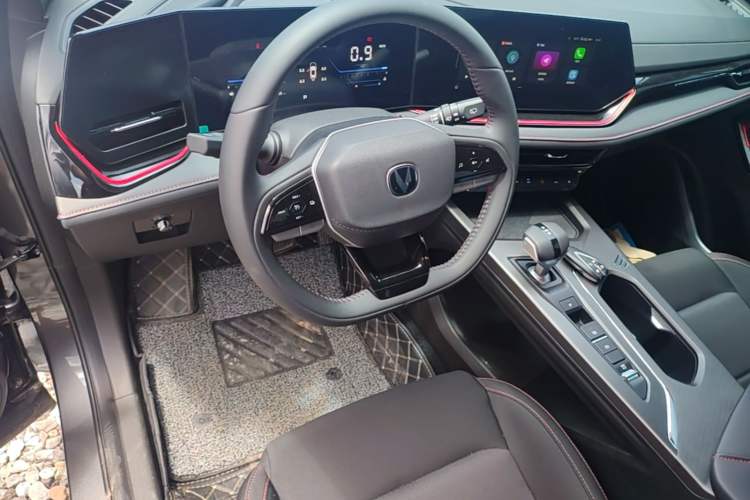Used CHANGAN X5 PLUS 2026 Model, Second Generation, 1.5T High-Energy PRO Center Console