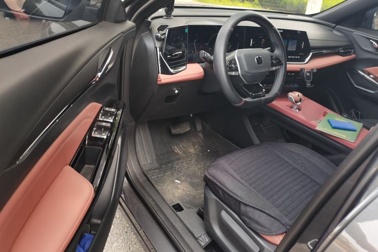 Used CHANGAN X5 PLUS 2026 Model, Second Generation, 1.5T Pioneer PRO Driver Seat