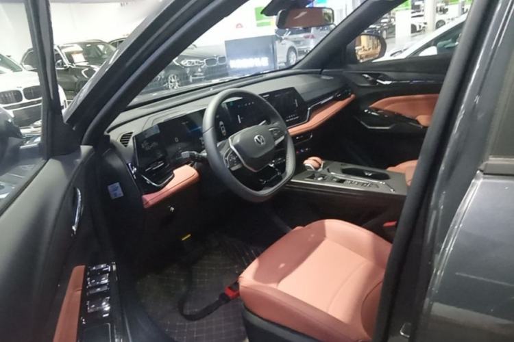 Used CHANGAN X5 PLUS 2026 Model, Second Generation, 1.5T Transcendence PRO Driver Seat