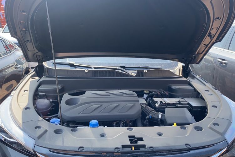 Used CHANGAN X5 PLUS 2026 Model, Second Generation, 1.5T Pioneer PRO Engine Bay