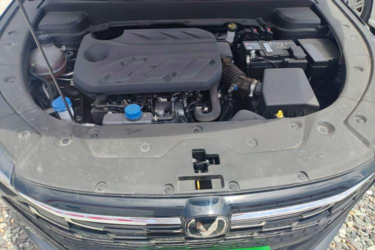 Used CHANGAN X5 PLUS 2026 Model, Second Generation, 1.5T High-Energy PRO Engine Bay