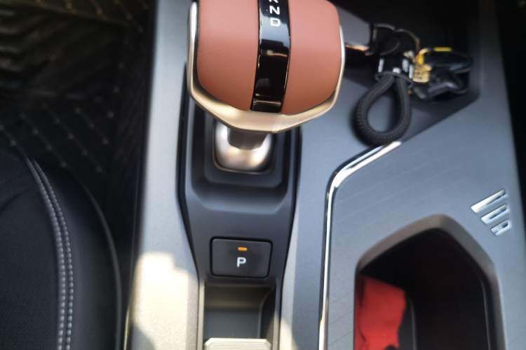 Used CHANGAN X5 PLUS 2026 Model, Second Generation, 1.5T Transcendence PRO Gear Lever