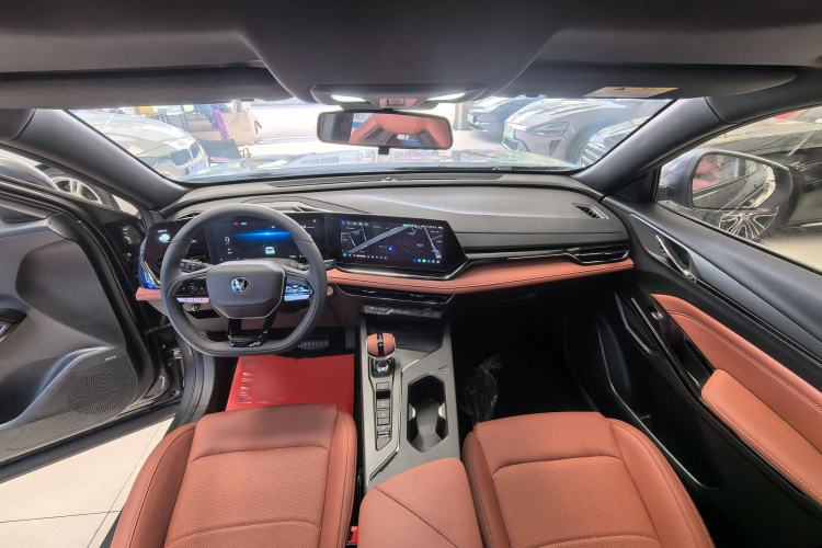 Used CHANGAN X5 PLUS 2026 Model, Second Generation, 1.5T Excellence PRO Interior 1