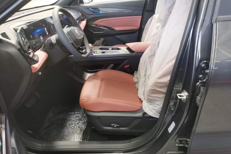 Used CHANGAN X5 PLUS 2026 Model, Second Generation, 1.5T Transcendence PRO Left Front Seat
