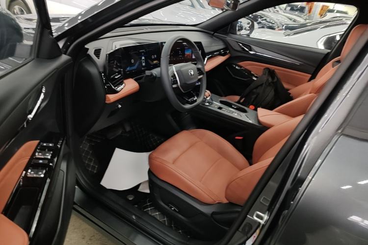 Used CHANGAN X5 PLUS 2026 Model, Second Generation, 1.5T Excellence PRO Left Front Seat