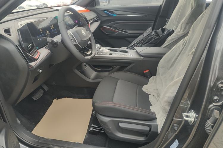 Used CHANGAN X5 PLUS 2026 Model, Second Generation, 1.5T High-Energy PRO Left Front Seat