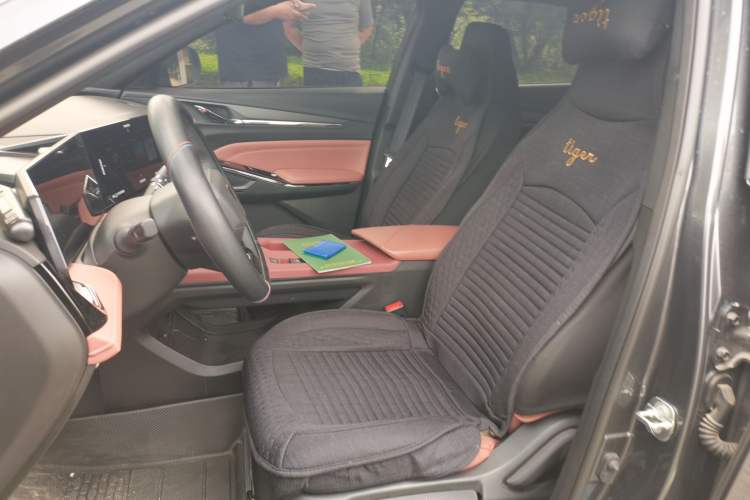 Used CHANGAN X5 PLUS 2026 Model, Second Generation, 1.5T Pioneer PRO Left Front Seat