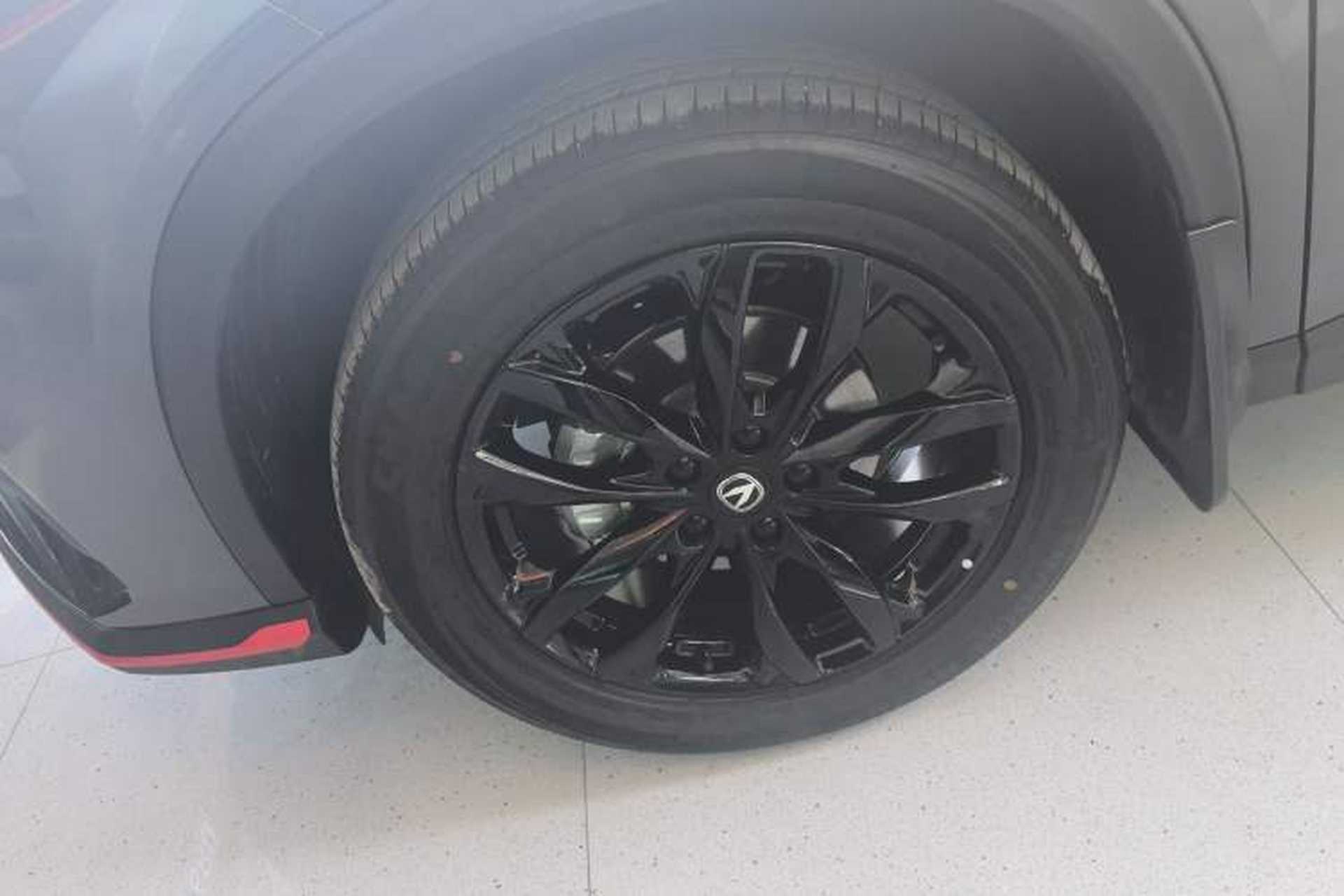 Used CHANGAN X5 PLUS 2026 Model, Second Generation, 1.5T Transcendence PRO Left Front Wheel Hub