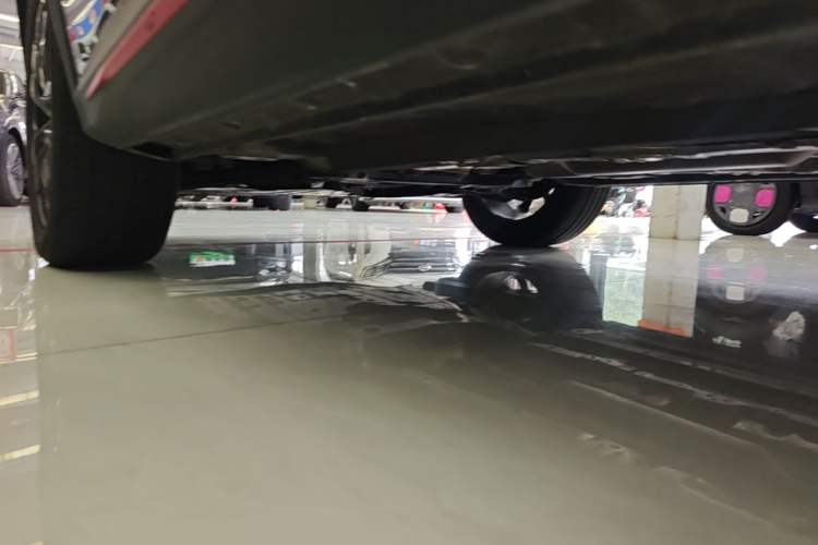 Used CHANGAN X5 PLUS 2026 Model, Second Generation, 1.5T Transcendence PRO Left Side Sill