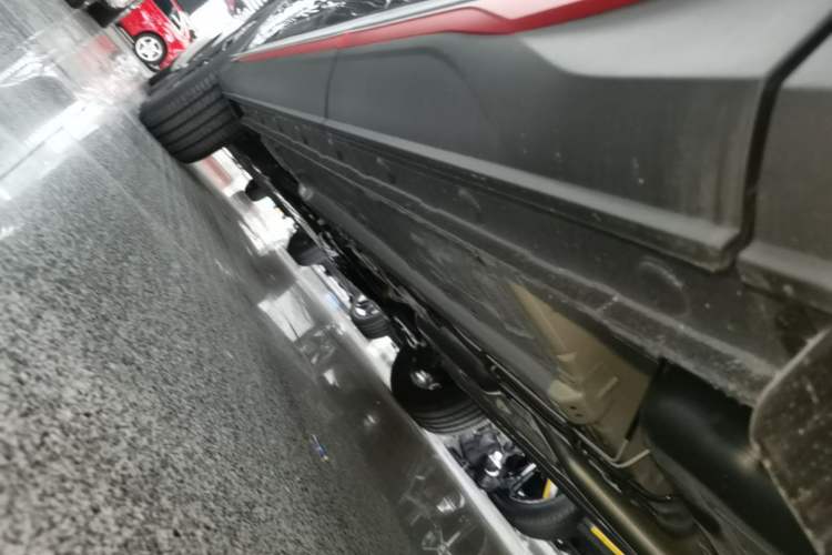 Used CHANGAN X5 PLUS 2026 Model, Second Generation, 1.5T Excellence PRO Left Side Sill