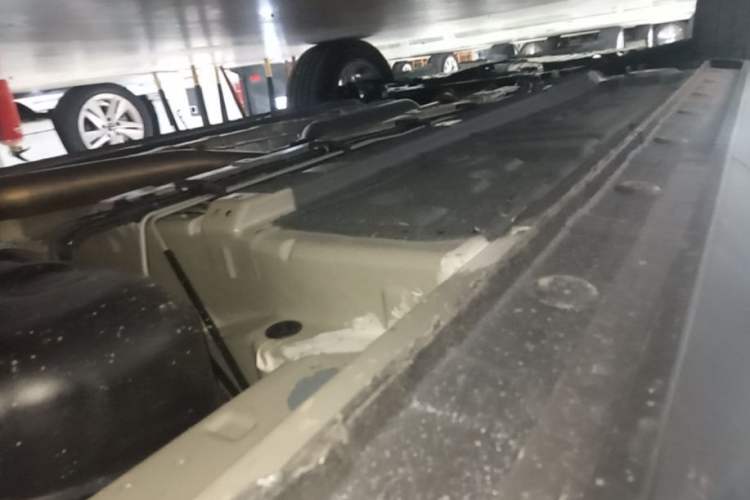 Used CHANGAN X5 PLUS 2026 Model, Second Generation, 1.5T Transcendence PRO Left Side Sill