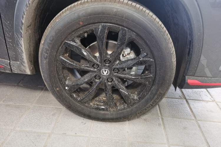Used CHANGAN X5 PLUS 2026 Model, Second Generation, 1.5T Transcendence PRO Right Front Wheel Hub