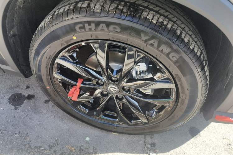 Used CHANGAN X5 PLUS 2026 Model, Second Generation, 1.5T Transcendence PRO Right Front Wheel Hub