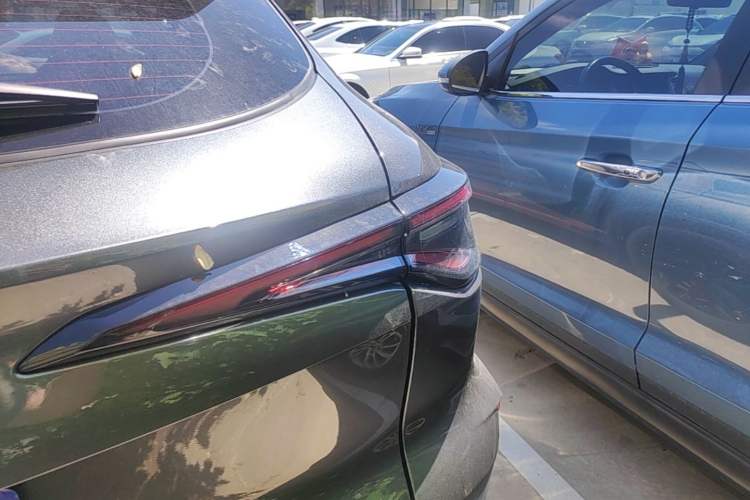 Used CHANGAN X5 PLUS 2026 Model, Second Generation, 1.5T Transcendence PRO Right Rear Taillight