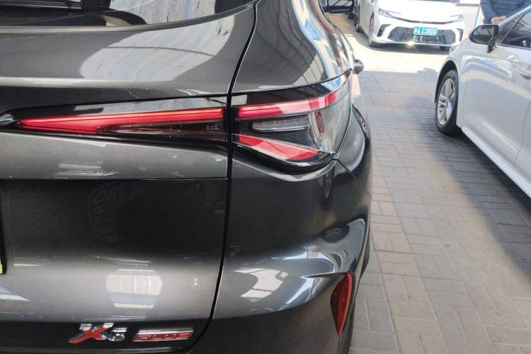 Used CHANGAN X5 PLUS 2026 Model, Second Generation, 1.5T Transcendence PRO Right Rear Taillight